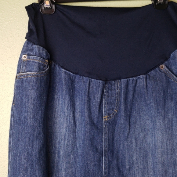 🎯 Liz Lange Maternity Skirt - Picture 2 of 5